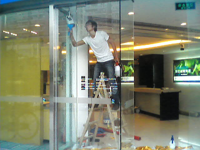 ���̰���